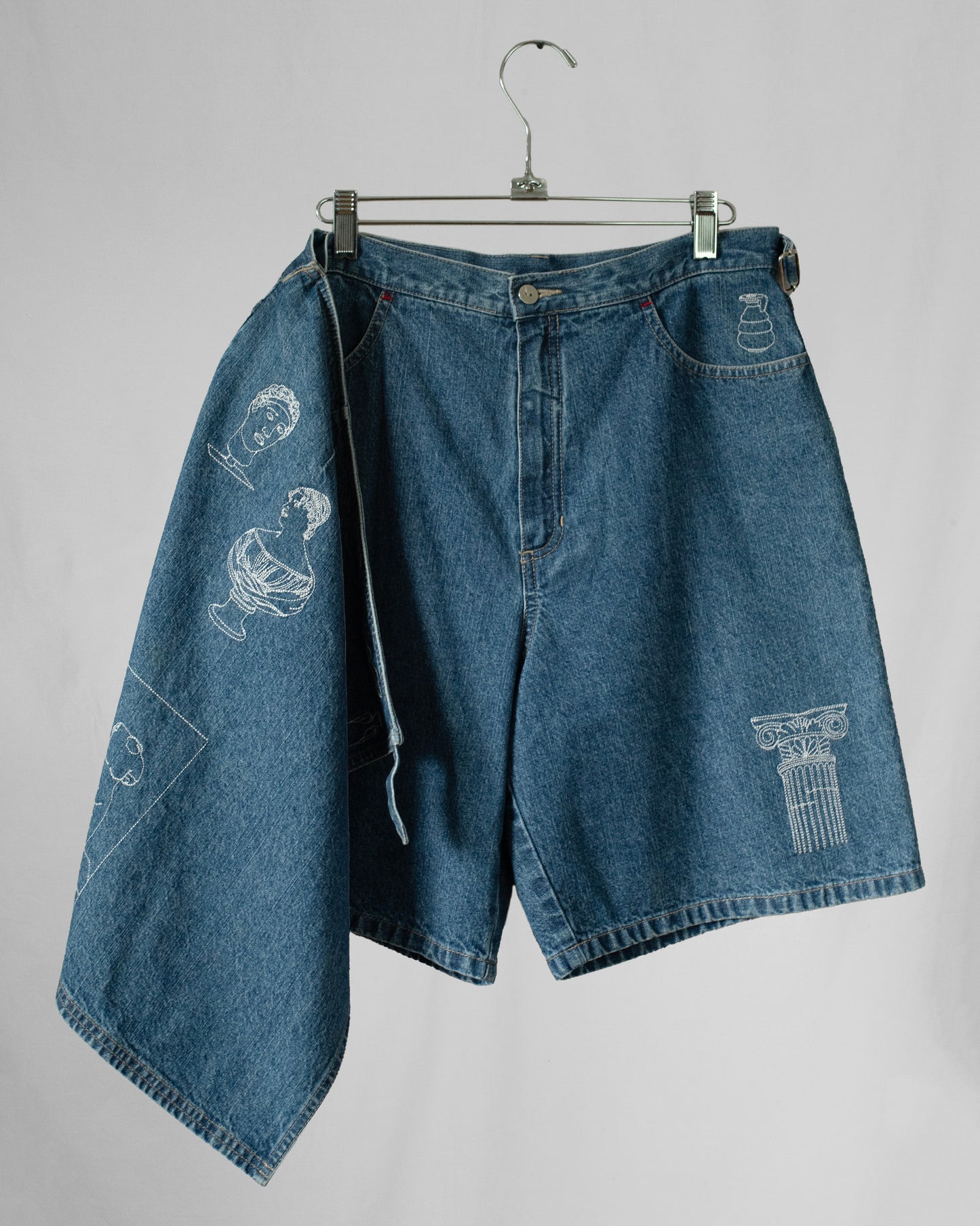 W ~ 29" / MULTI-EMB SKORT