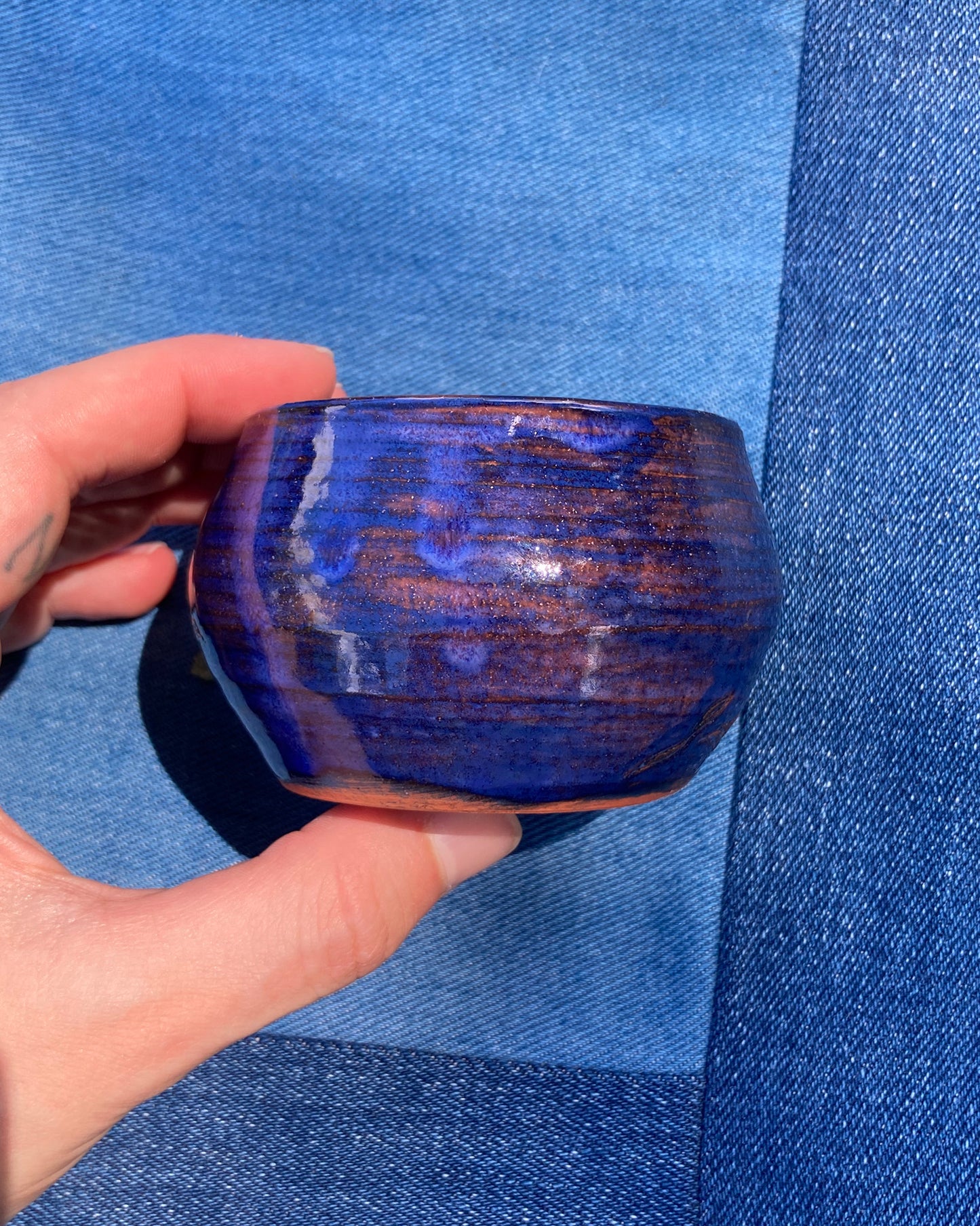 LEAF CARVED SMALL BUD VASE